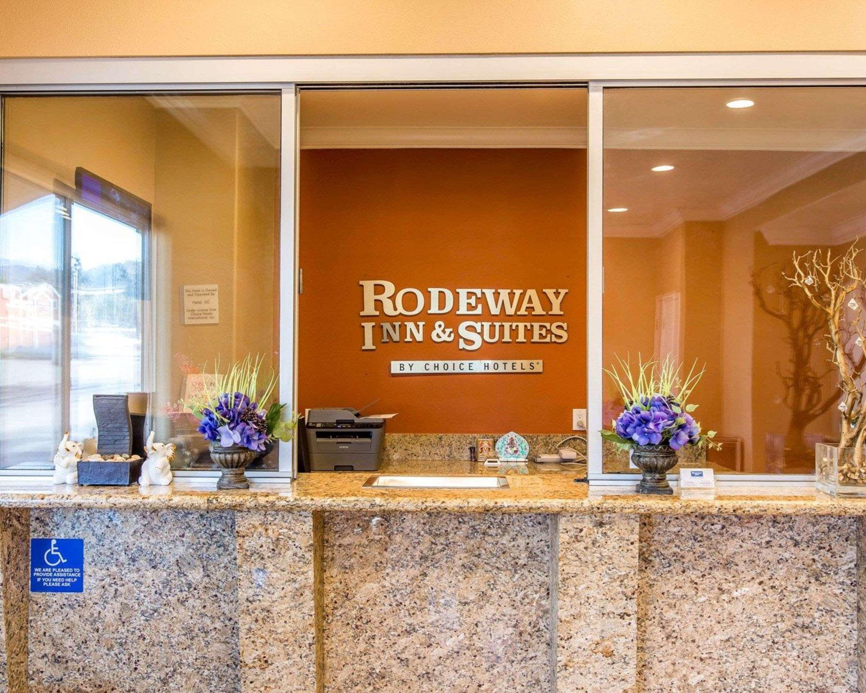 Rodeway Inn & Suites Corona Kültér fotó