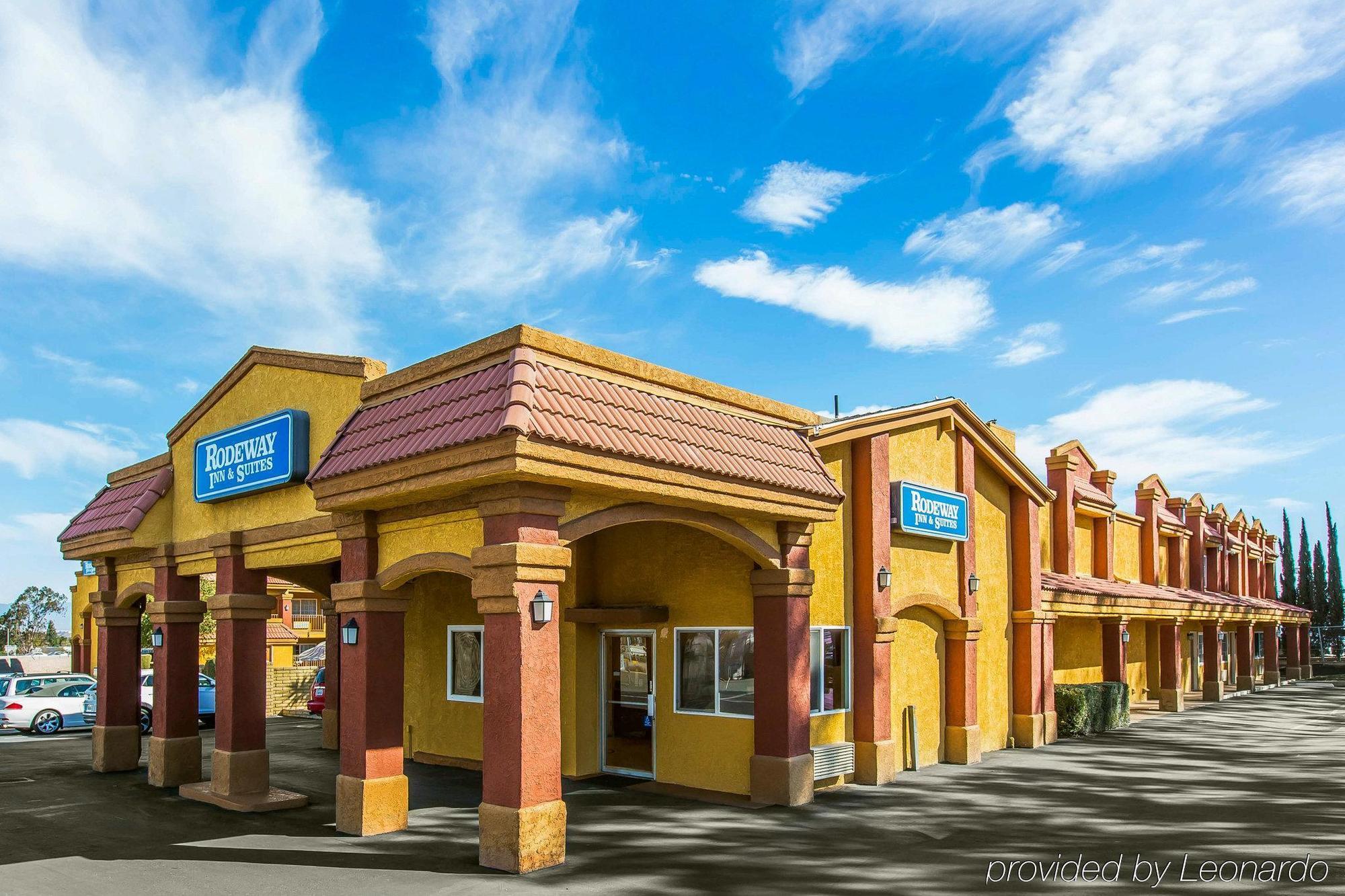 Rodeway Inn & Suites Corona Kültér fotó