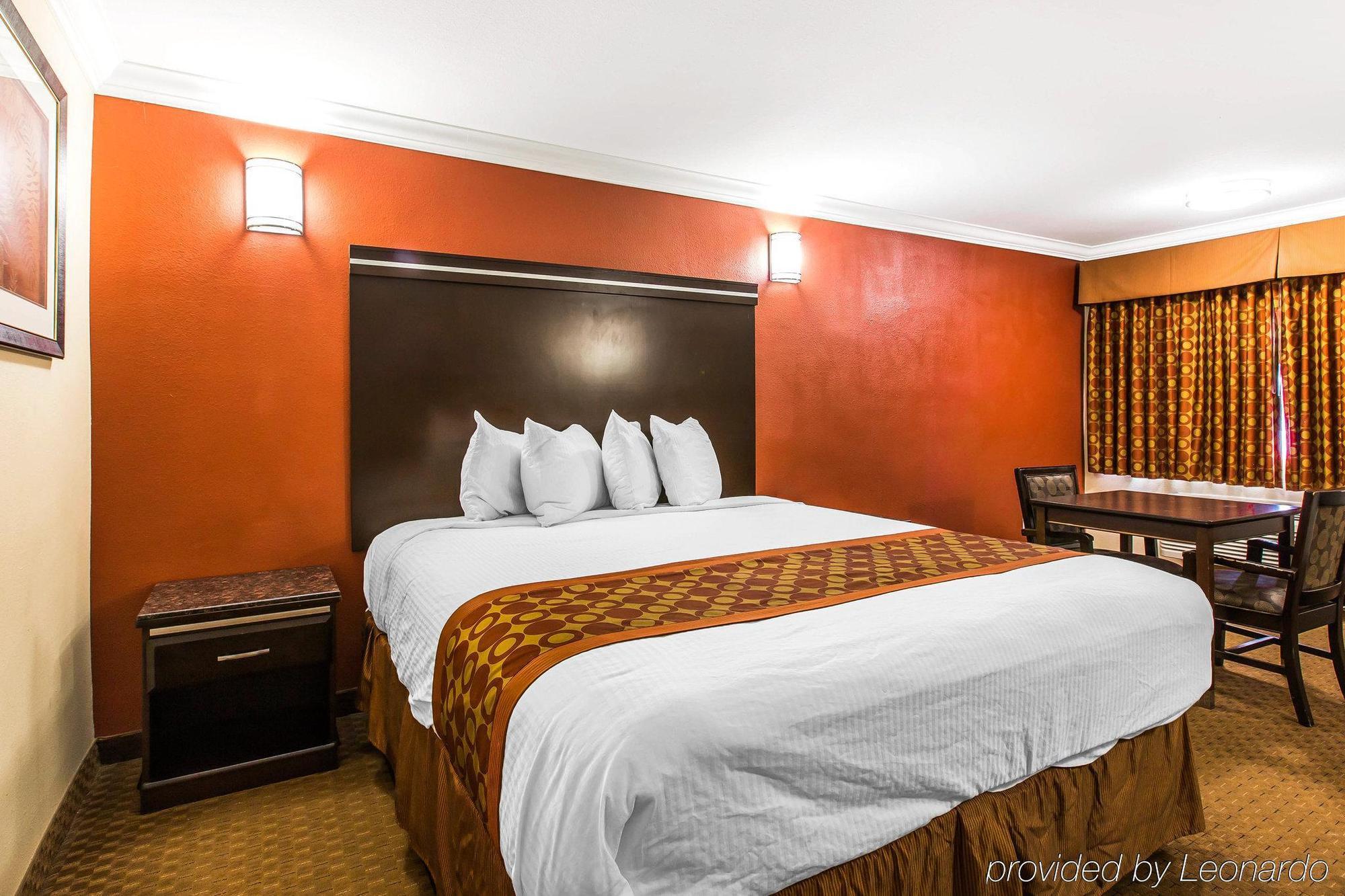 Rodeway Inn & Suites Corona Kültér fotó