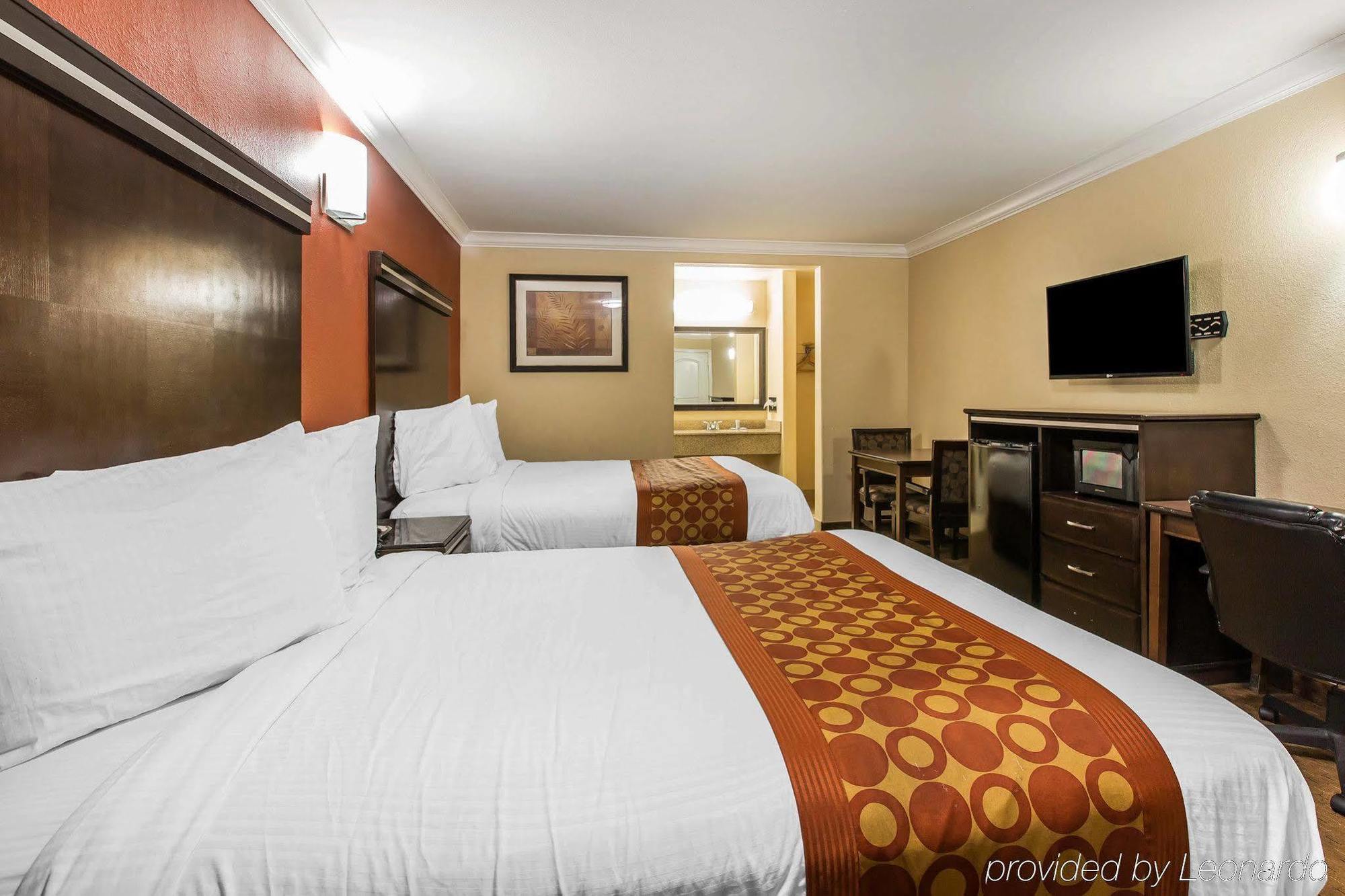 Rodeway Inn & Suites Corona Kültér fotó